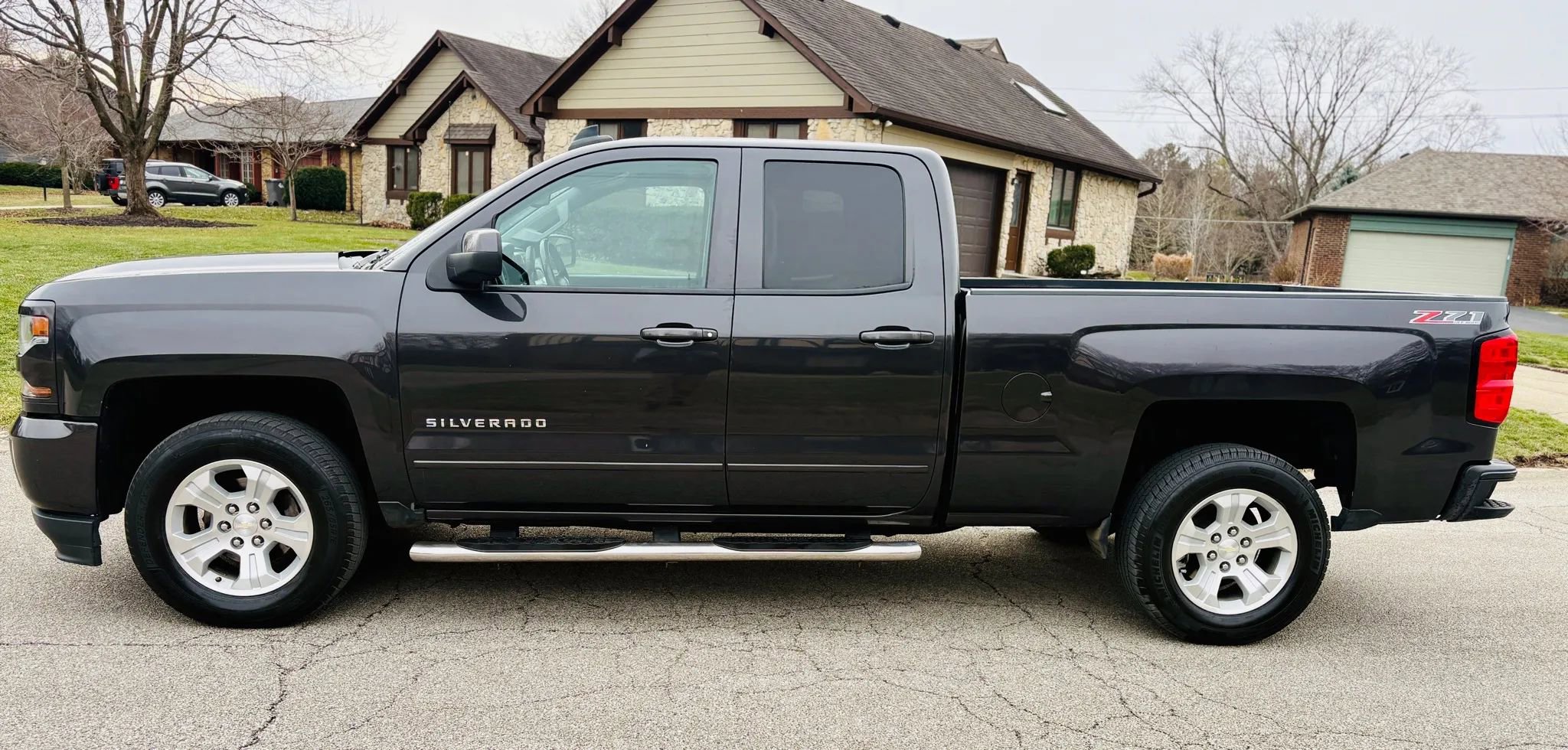 Used 2016 Chevrolet Silverado 1500 LT w/ All Star Edition image 4