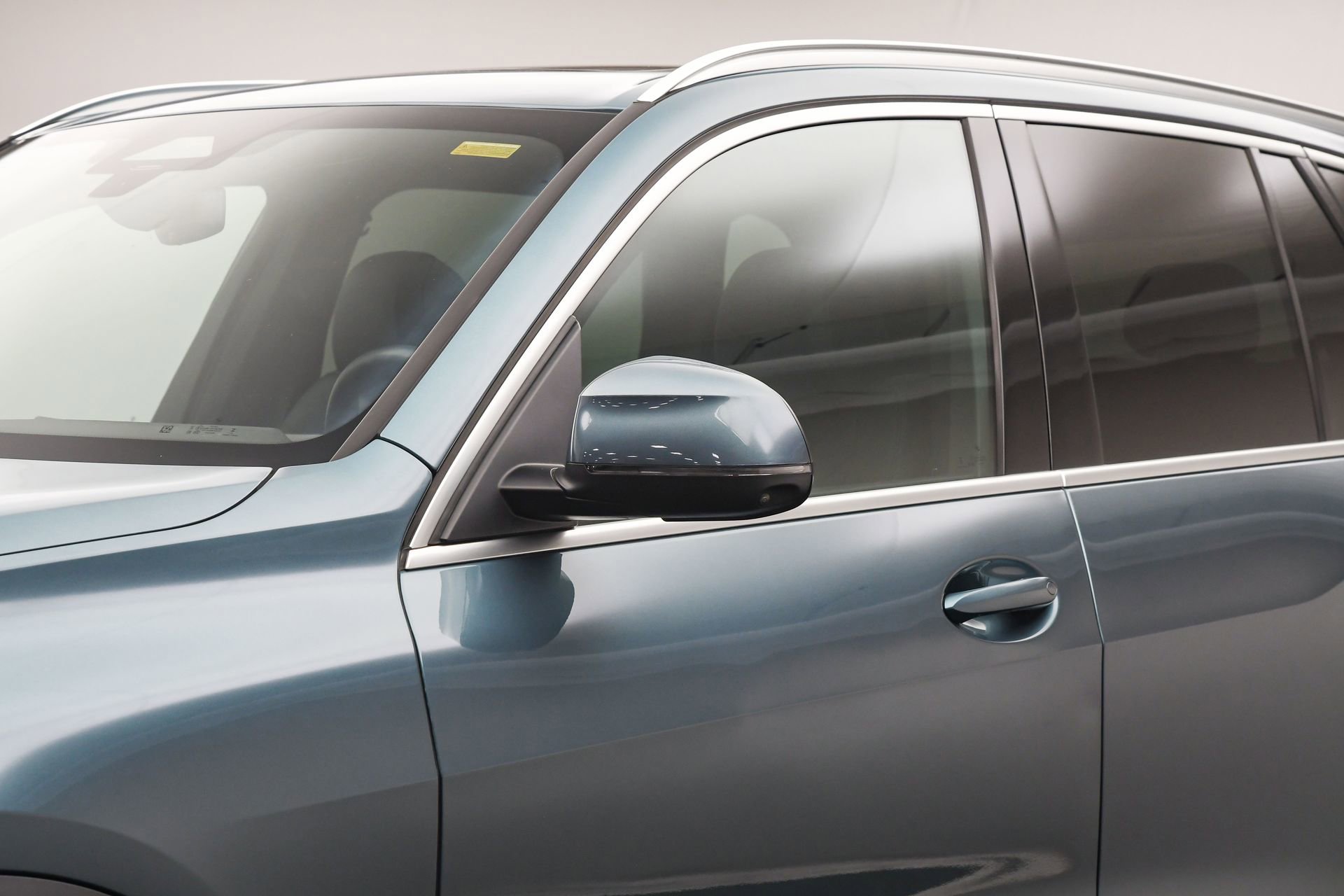 Used 2024 BMW X5 xDrive40i w/ Parking Assistance Package image 12