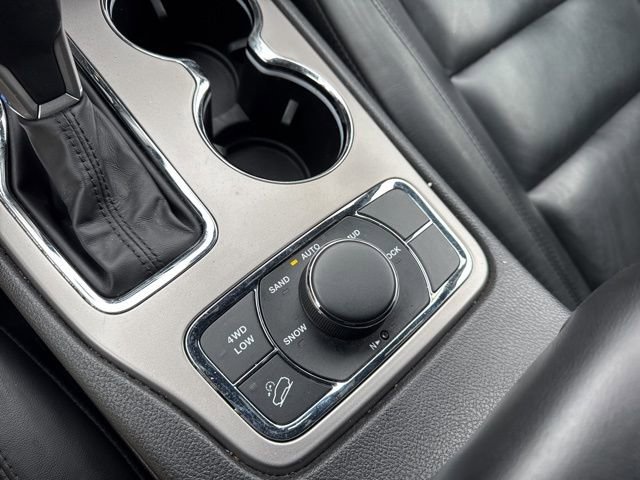 Used 2021 Jeep Grand Cherokee Limited image 13