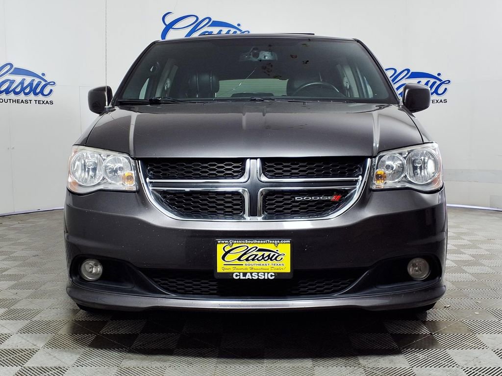Used 2017 Dodge Grand Caravan SXT FWD image 3