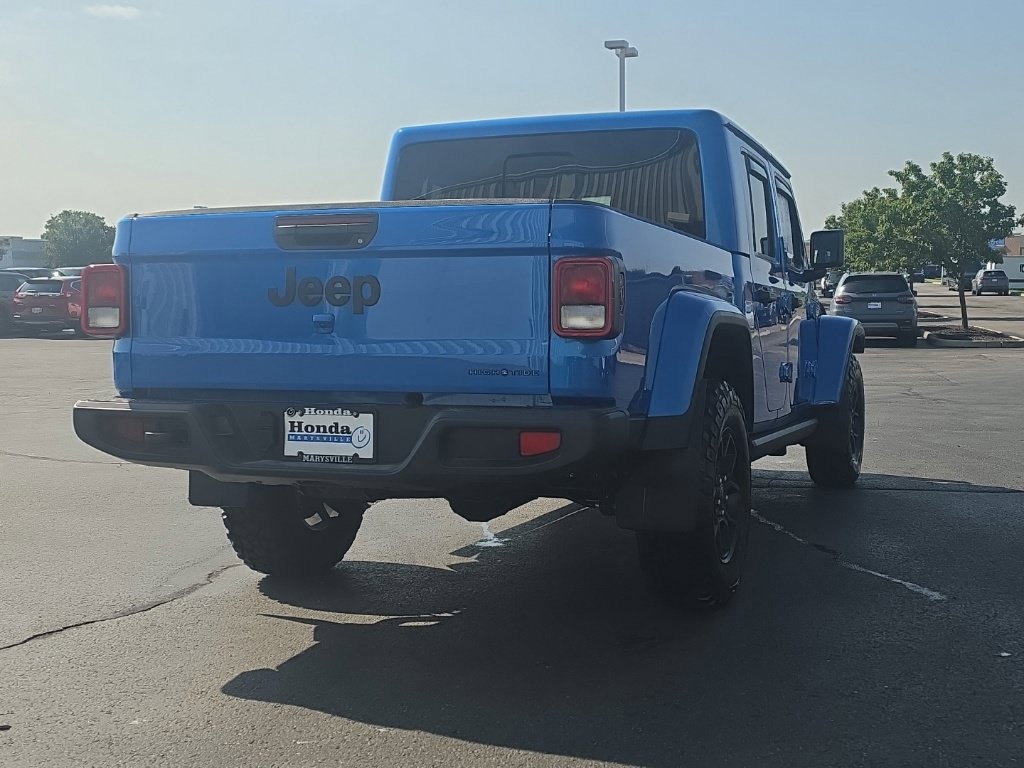 Used 2025 Jeep Gladiator Sport AWD/4WD image 9