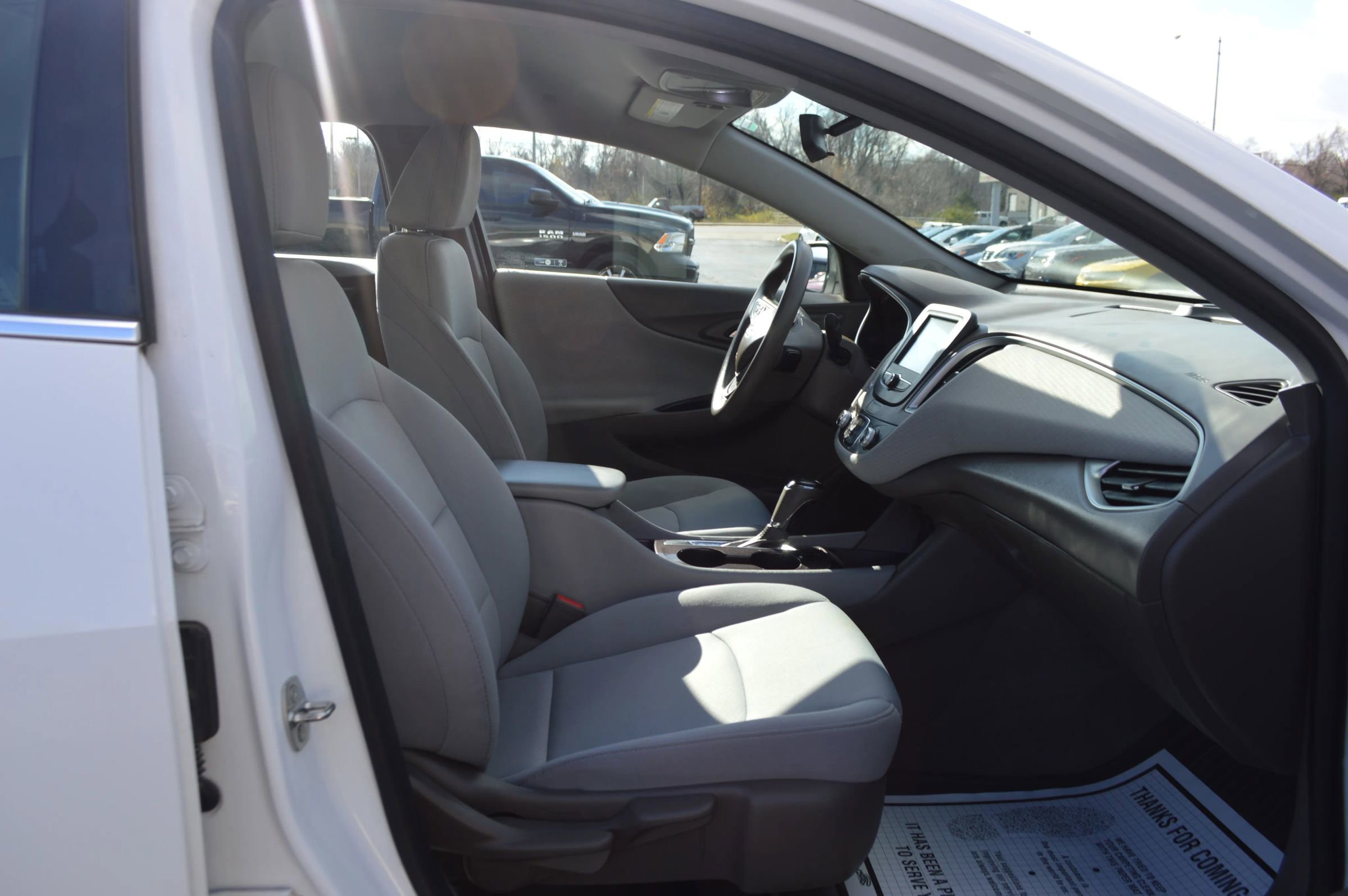 Used 2017 Chevrolet Malibu LS FWD image 17