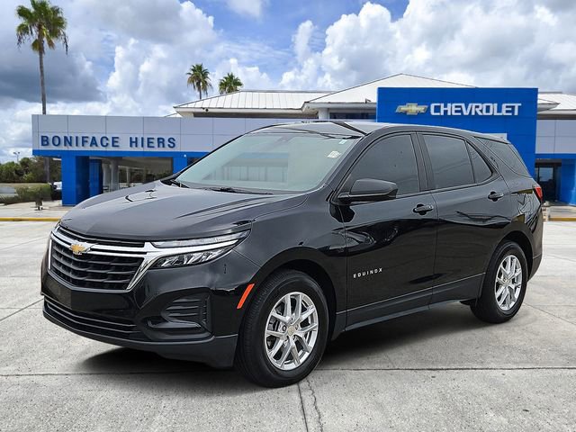 Used 2024 Chevrolet Equinox LS FWD image 2
