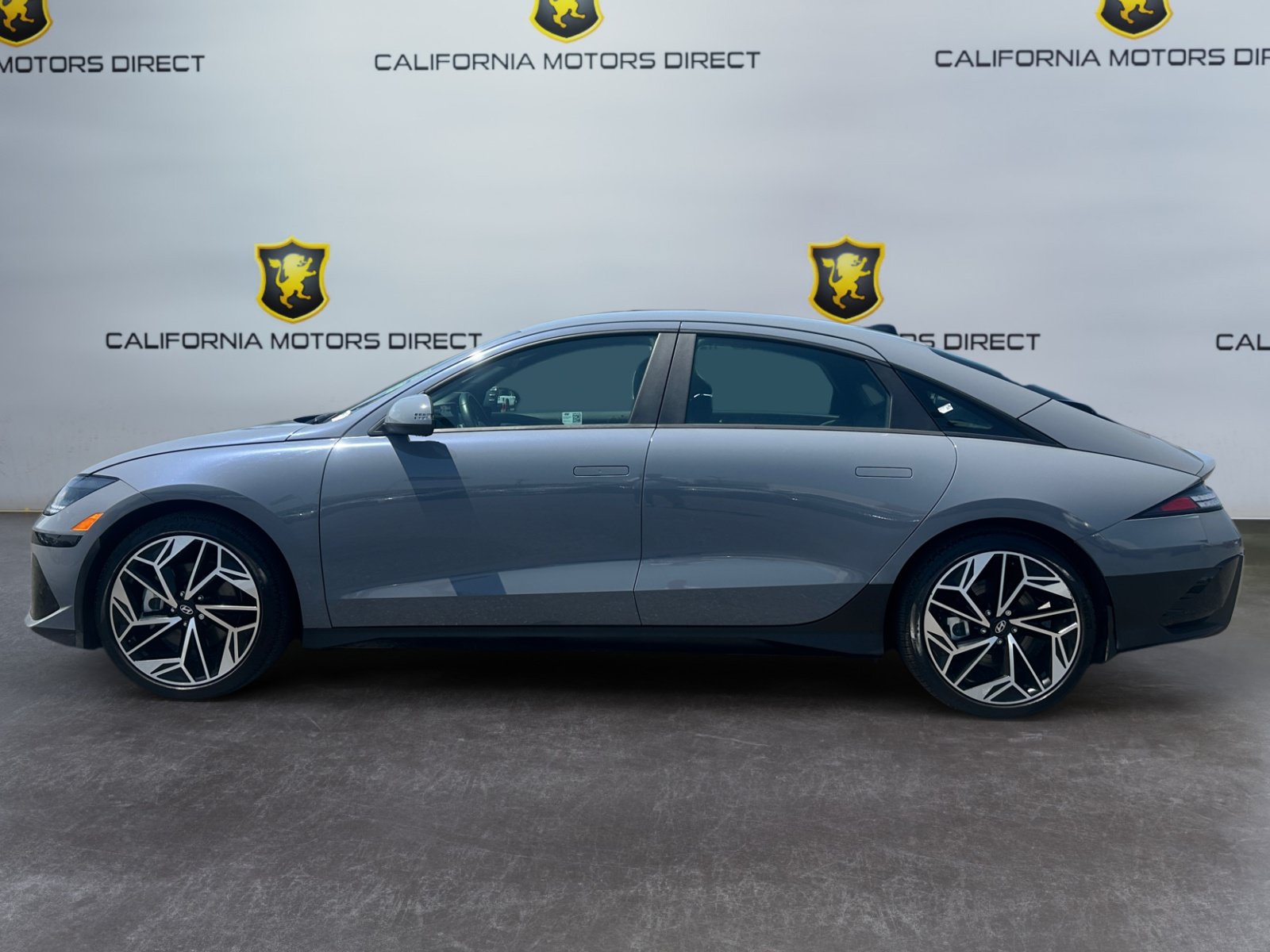 Used 2024 Hyundai Ioniq 6 SEL RWD image 2