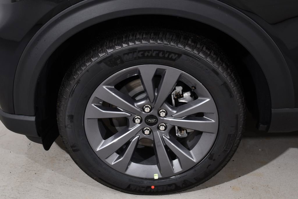 New 2026 Ford Explorer Active w/ Active Comfort Package image 25
