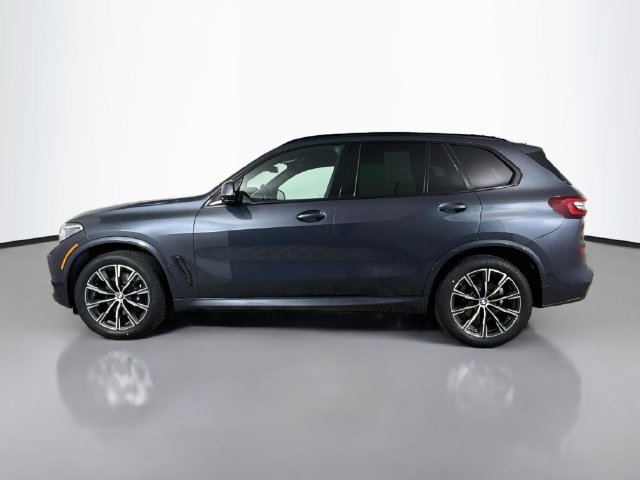 Used 2022 BMW X5 xDrive40i w/ M Sport Package AWD/4WD image 4