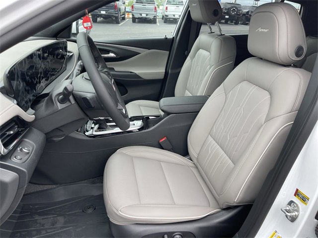 New 2025 Buick Envista Avenir image 11