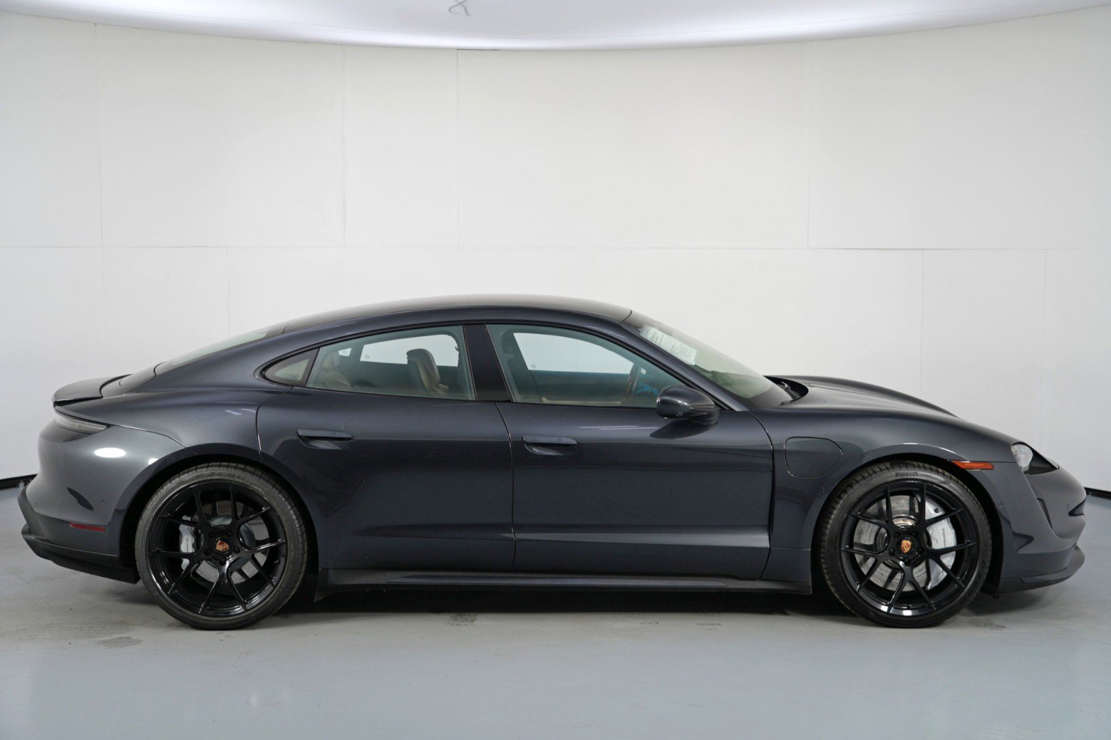 Used 2020 Porsche Taycan Turbo image 54