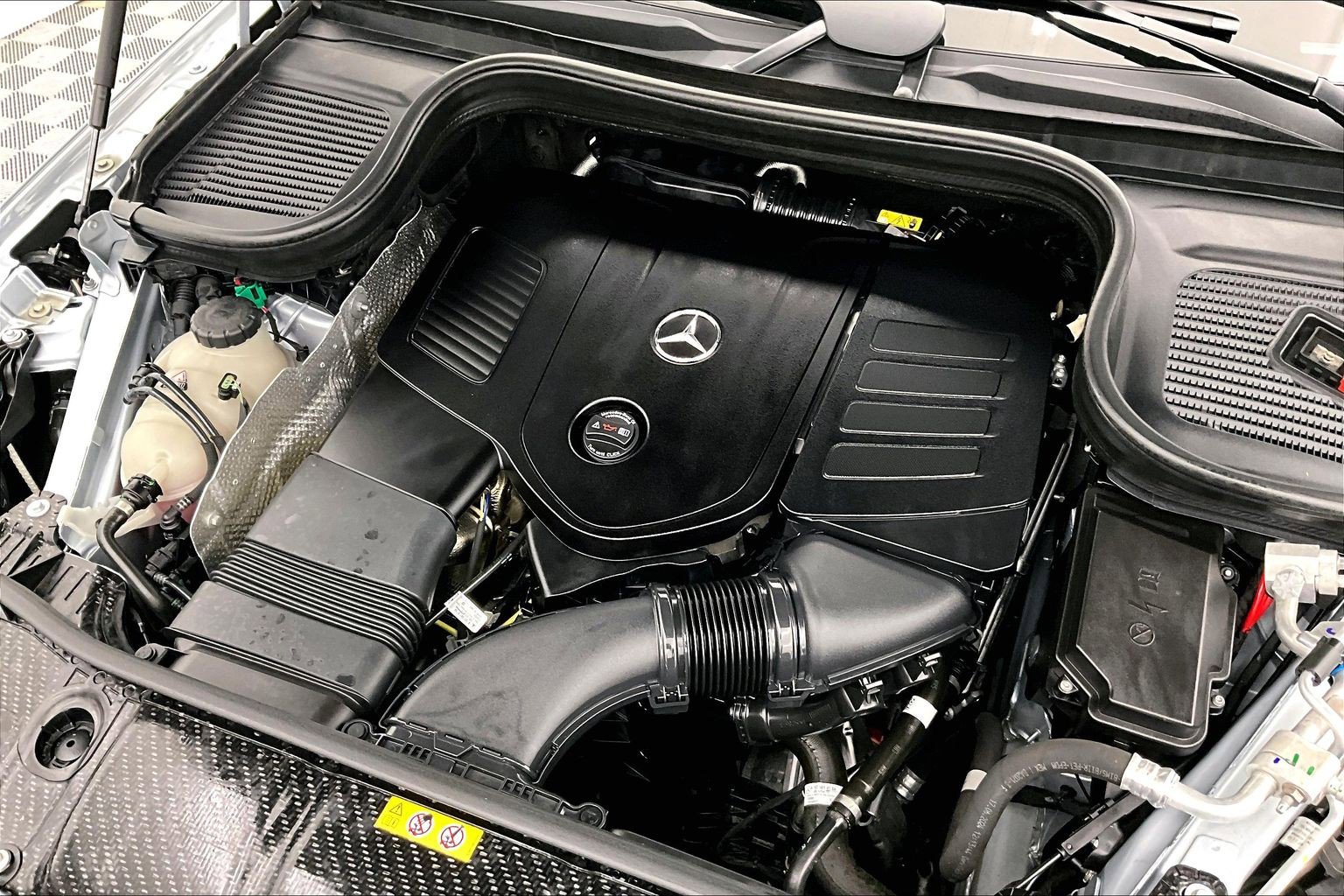 Certified 2025 Mercedes-Benz GLE 450e 4MATIC image 29