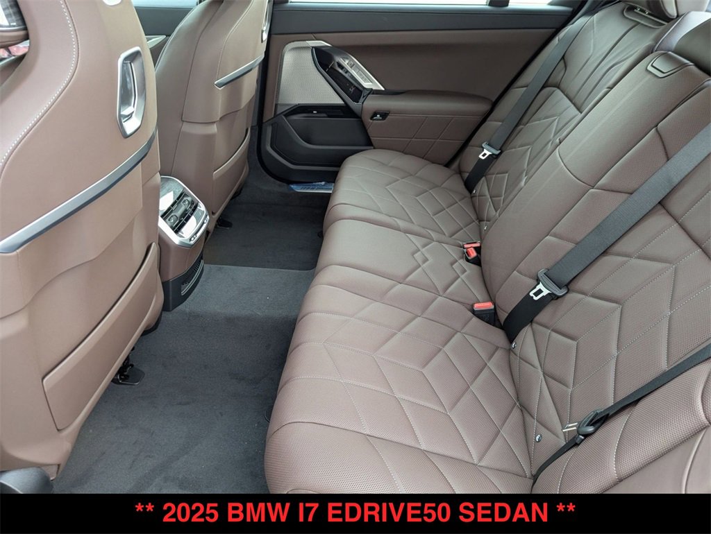 New 2025 BMW i7 eDrive50 w/ M Sport Package image 26