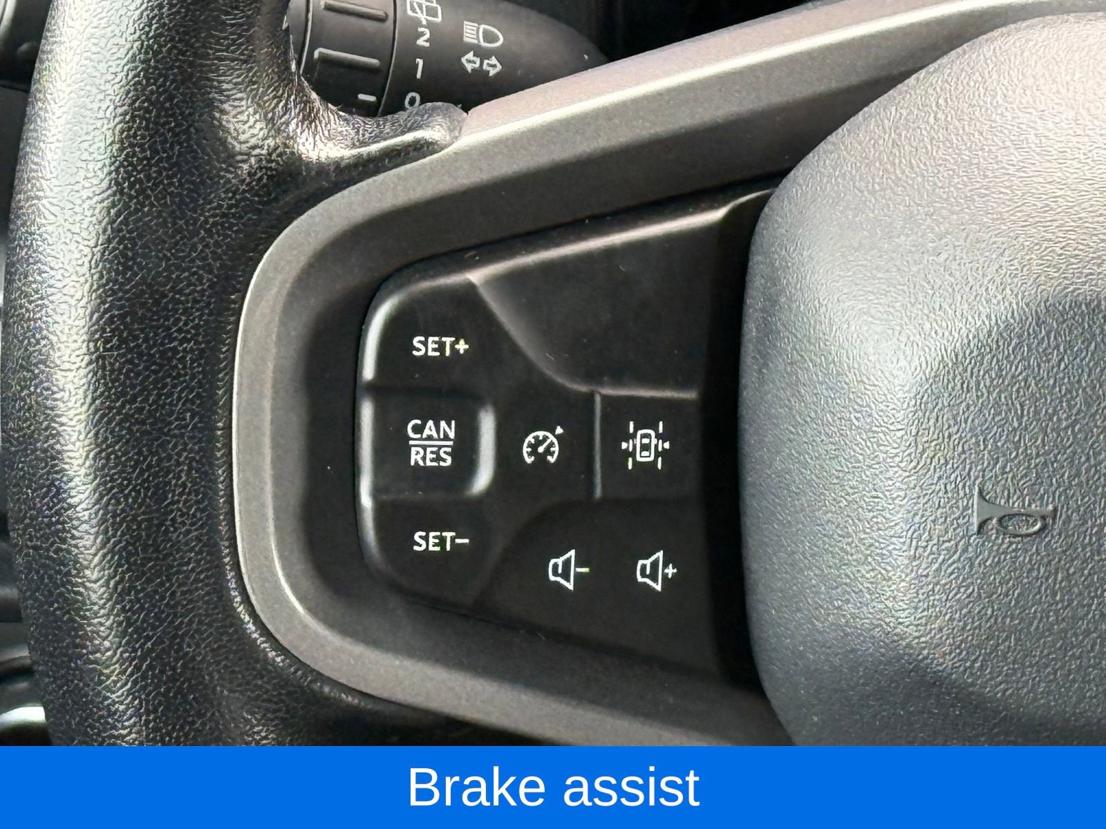 Used 2023 Ford Bronco Everglades image 30