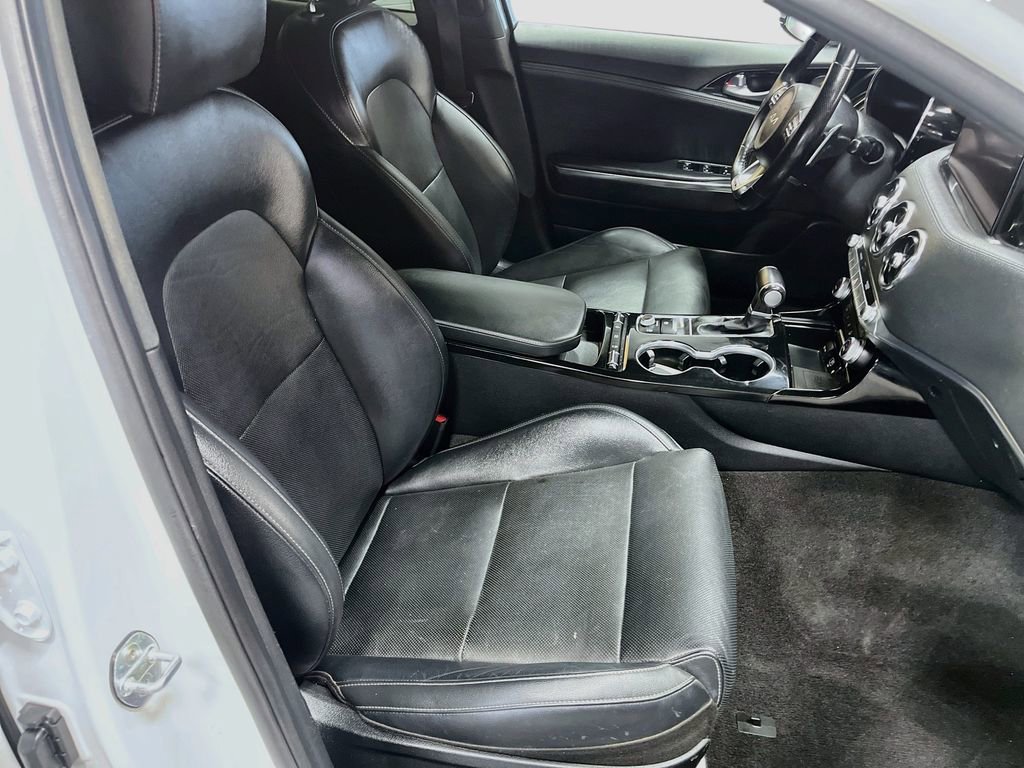 Used 2022 Kia Stinger GT-Line w/ Sun & Sound Package AWD/4WD image 30