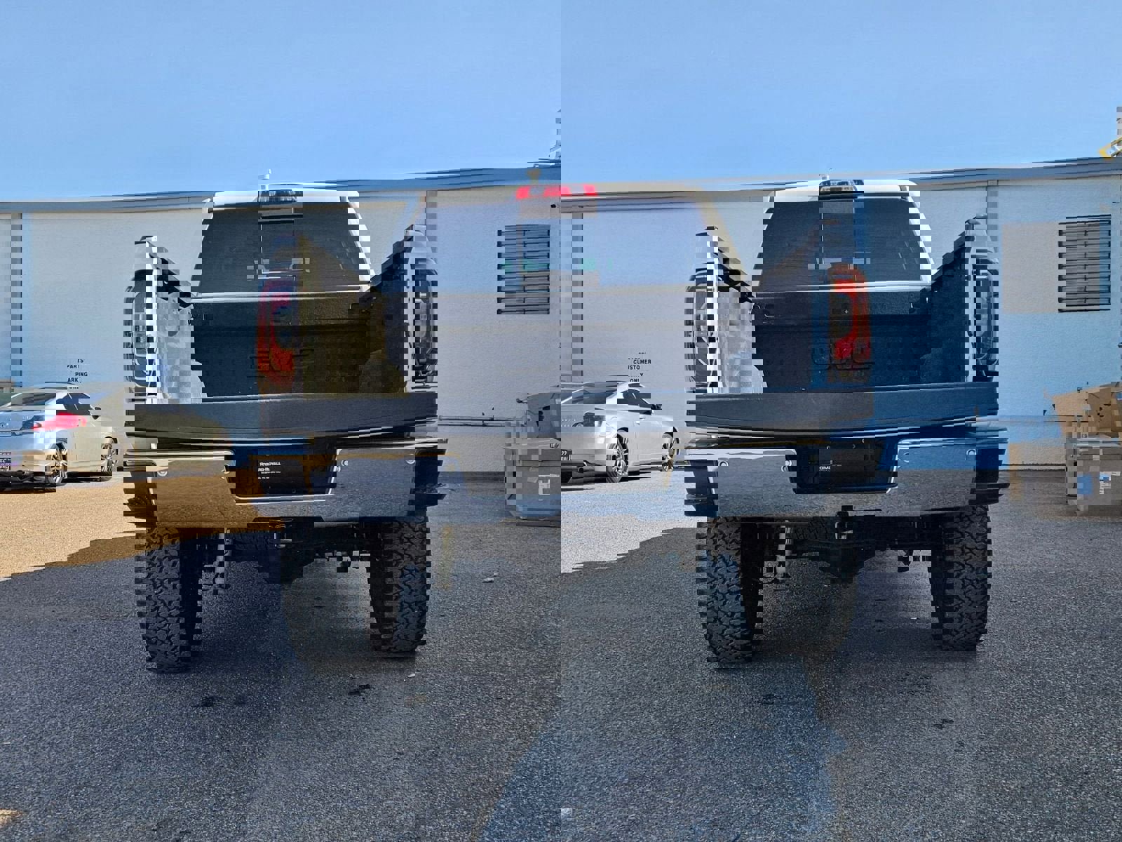 Used 2018 GMC Sierra 1500 SLT AWD/4WD image 4