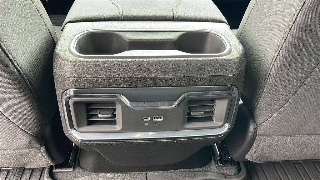 New 2026 GMC Sierra 1500 Elevation image 16