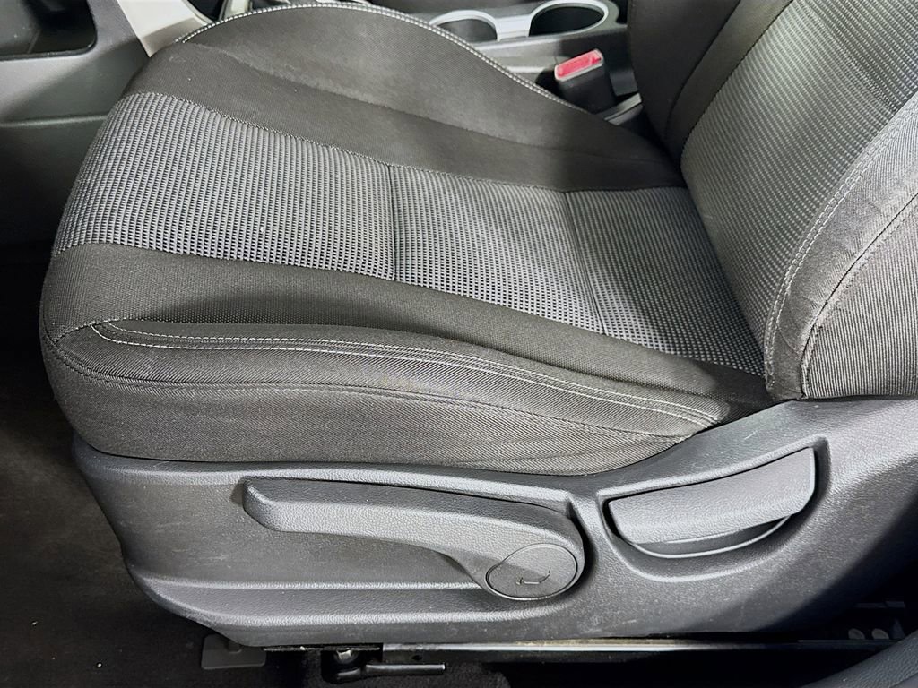 Used 2017 Hyundai Elantra GT image 21