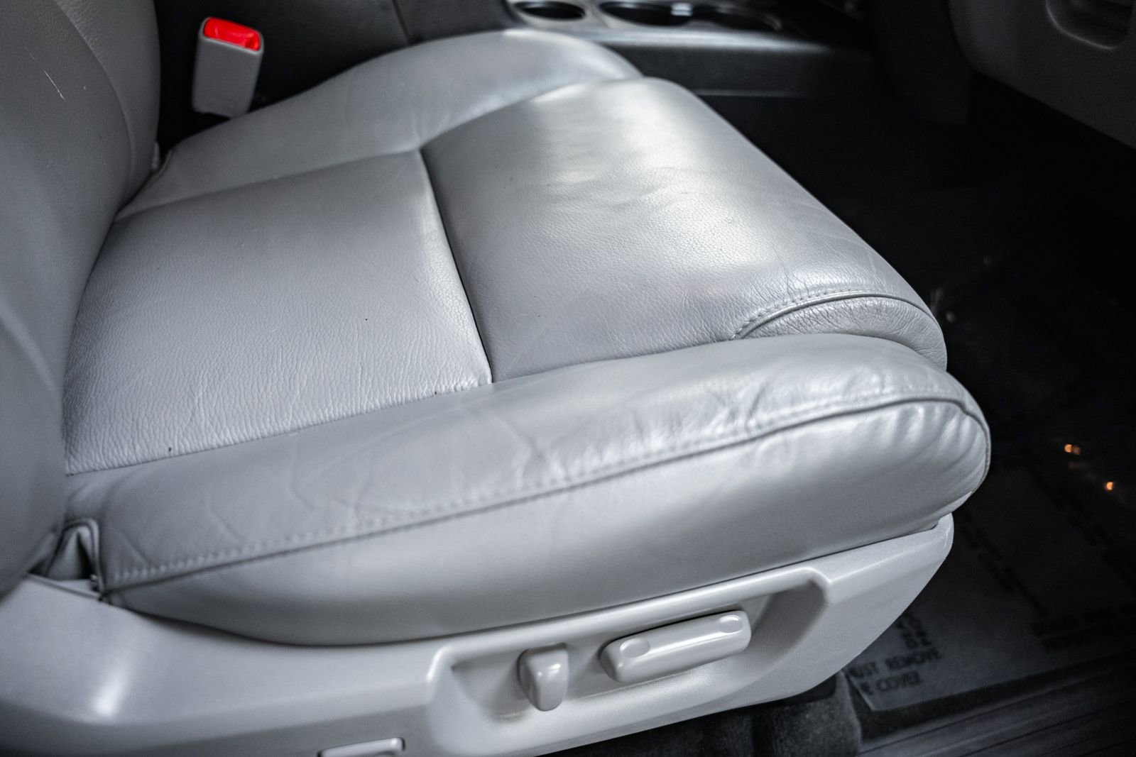 Used 2015 Toyota Sequoia Limited image 43