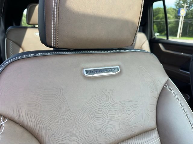 Used 2026 GMC Acadia Denali Ultimate w/ LPO, Floor Liner Package AWD/4WD image 10