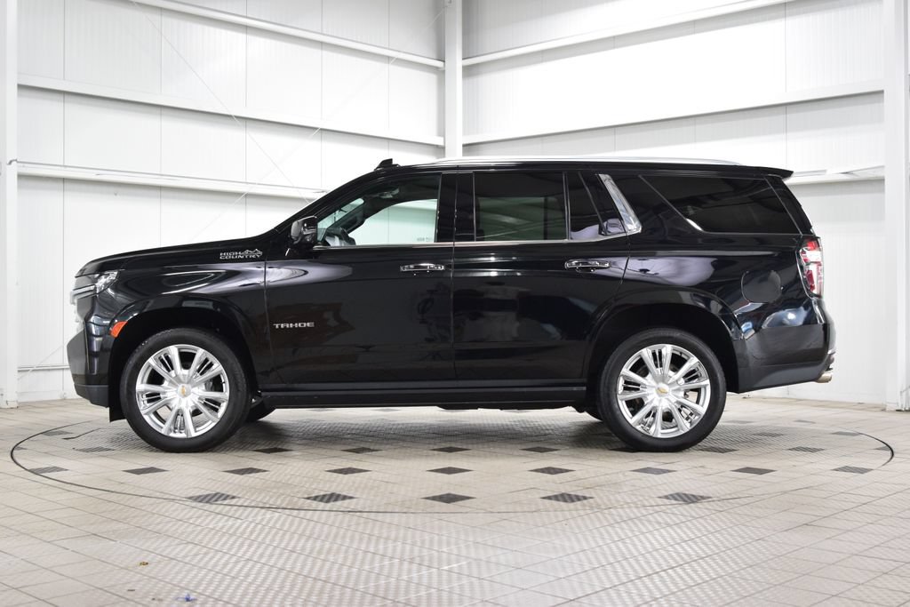 Used 2024 Chevrolet Tahoe High Country w/ Premium Package AWD/4WD image 4