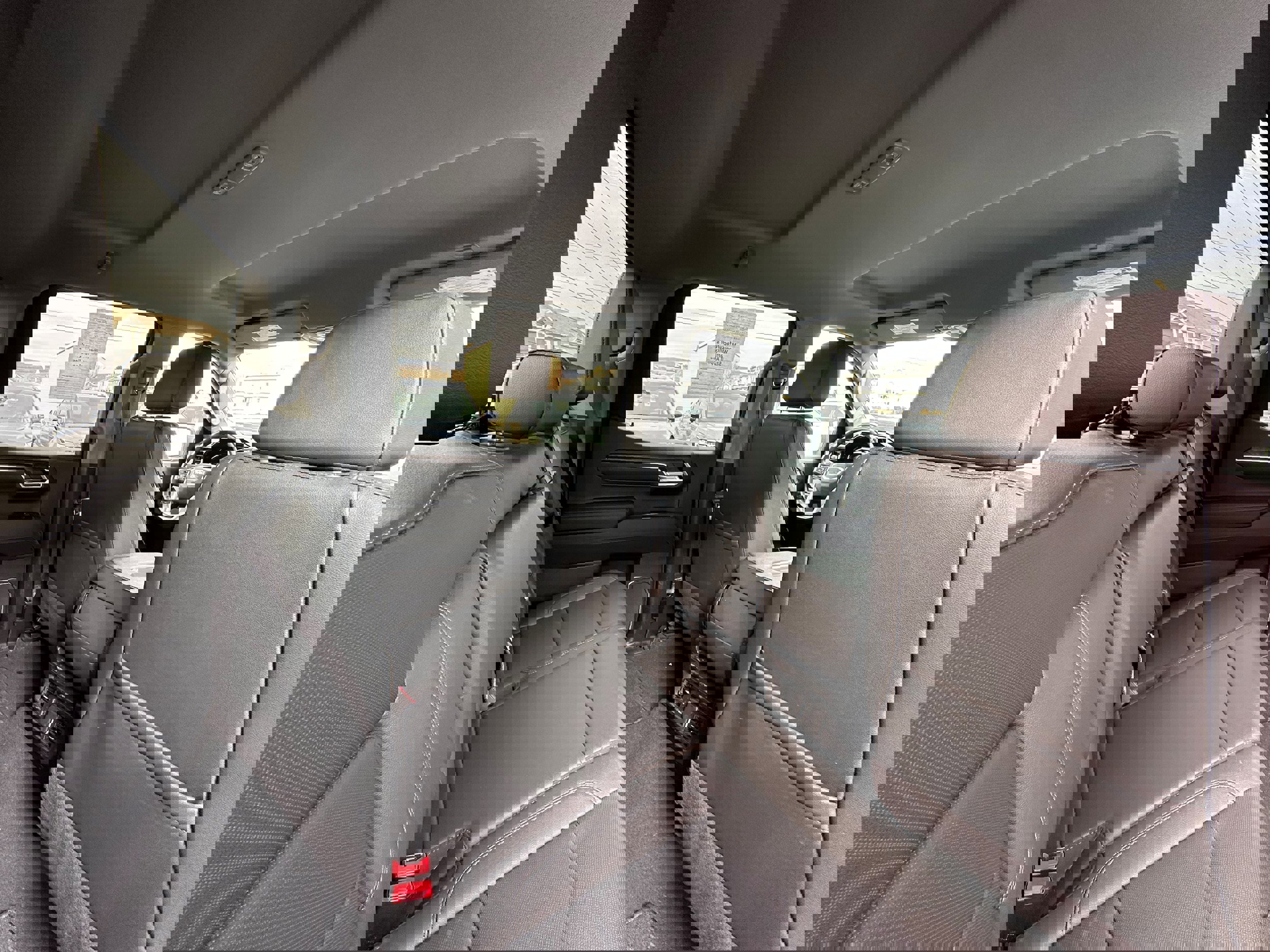 Used 2025 GMC Sierra 1500 SLT image 15