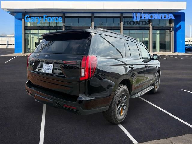 Used 2025 Ford Expedition Tremor AWD/4WD image 2