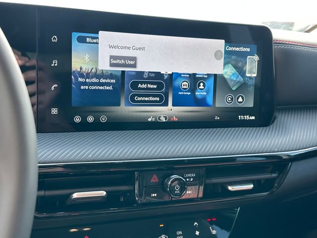New 2026 Nissan Kicks SR w/ Cold Weather Package FWD image 22