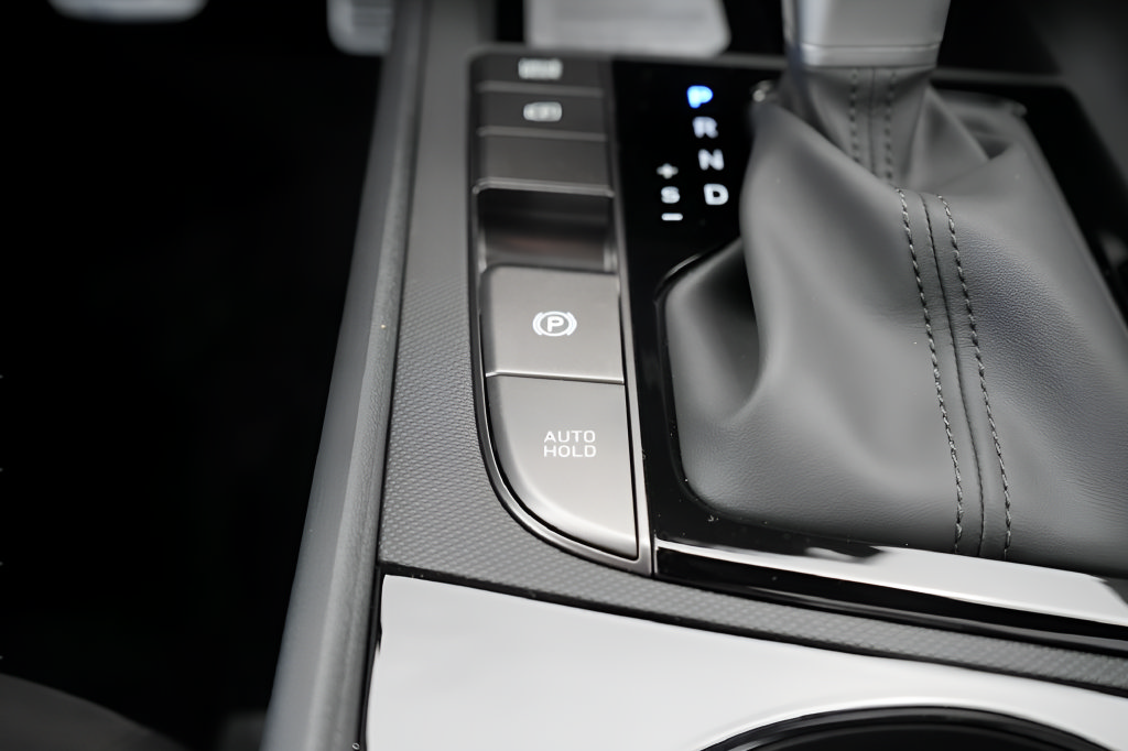 New 2026 Hyundai Elantra SEL Sport FWD image 29