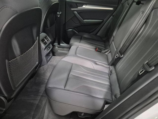 Certified 2025 Audi Q5 2.0T Premium w/ Convenience Plus Package AWD/4WD image 10