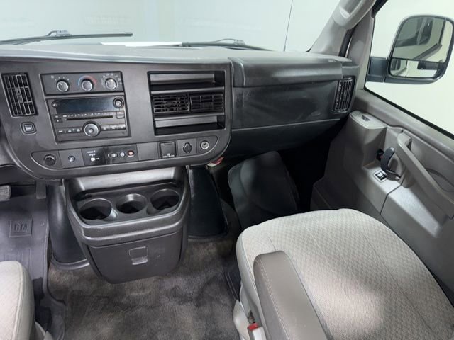 Used 2017 Chevrolet Express 2500 LS RWD image 17