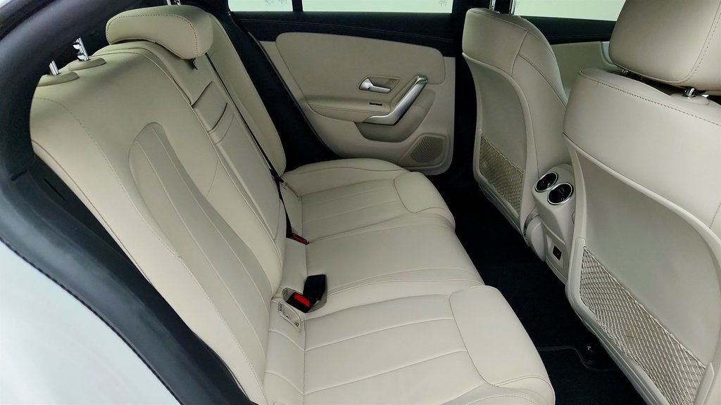 Used 2023 Mercedes-Benz CLA 250 w/ Premium Package image 23