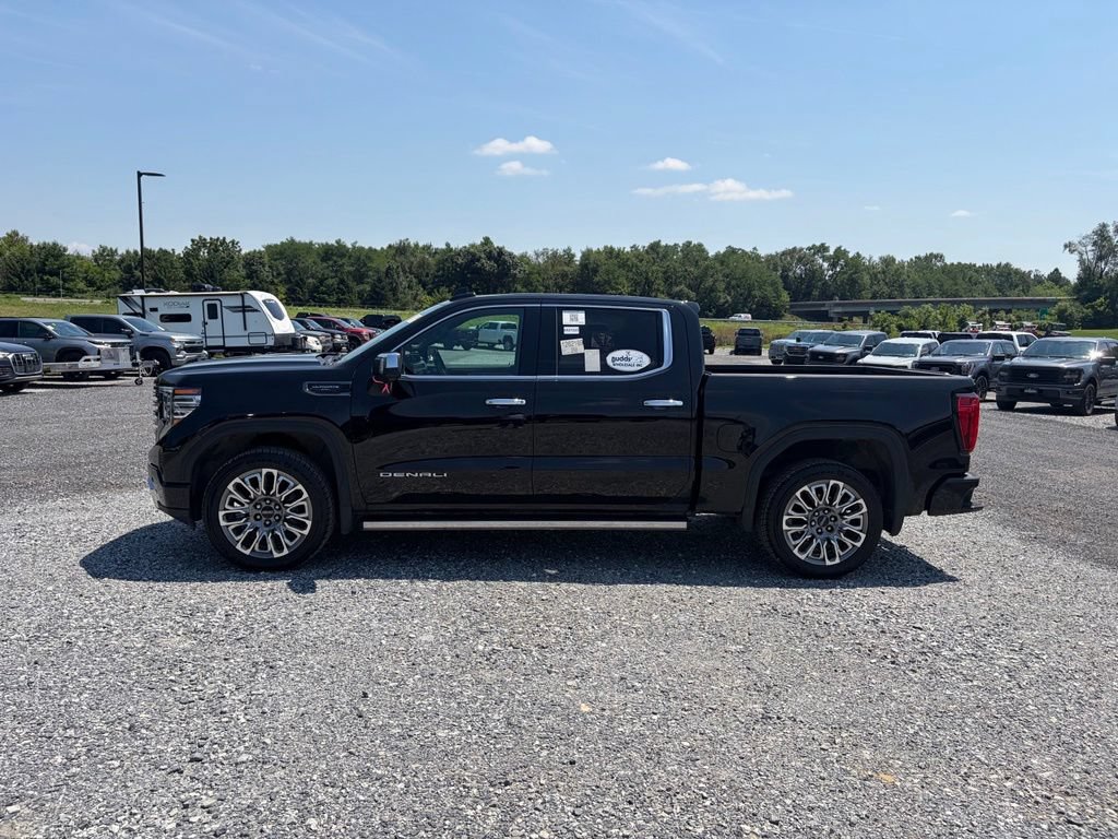 Used 2025 GMC Sierra 1500 Denali Ultimate AWD/4WD image 5