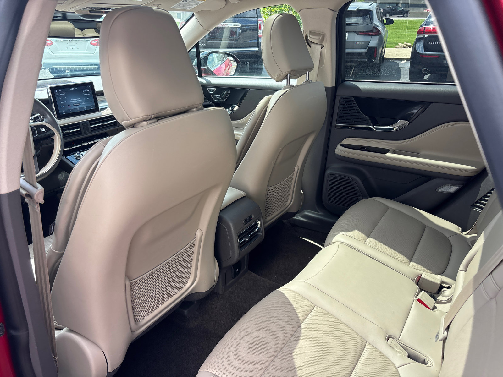 Used 2022 Lincoln Corsair AWD w/ Premium Package image 26