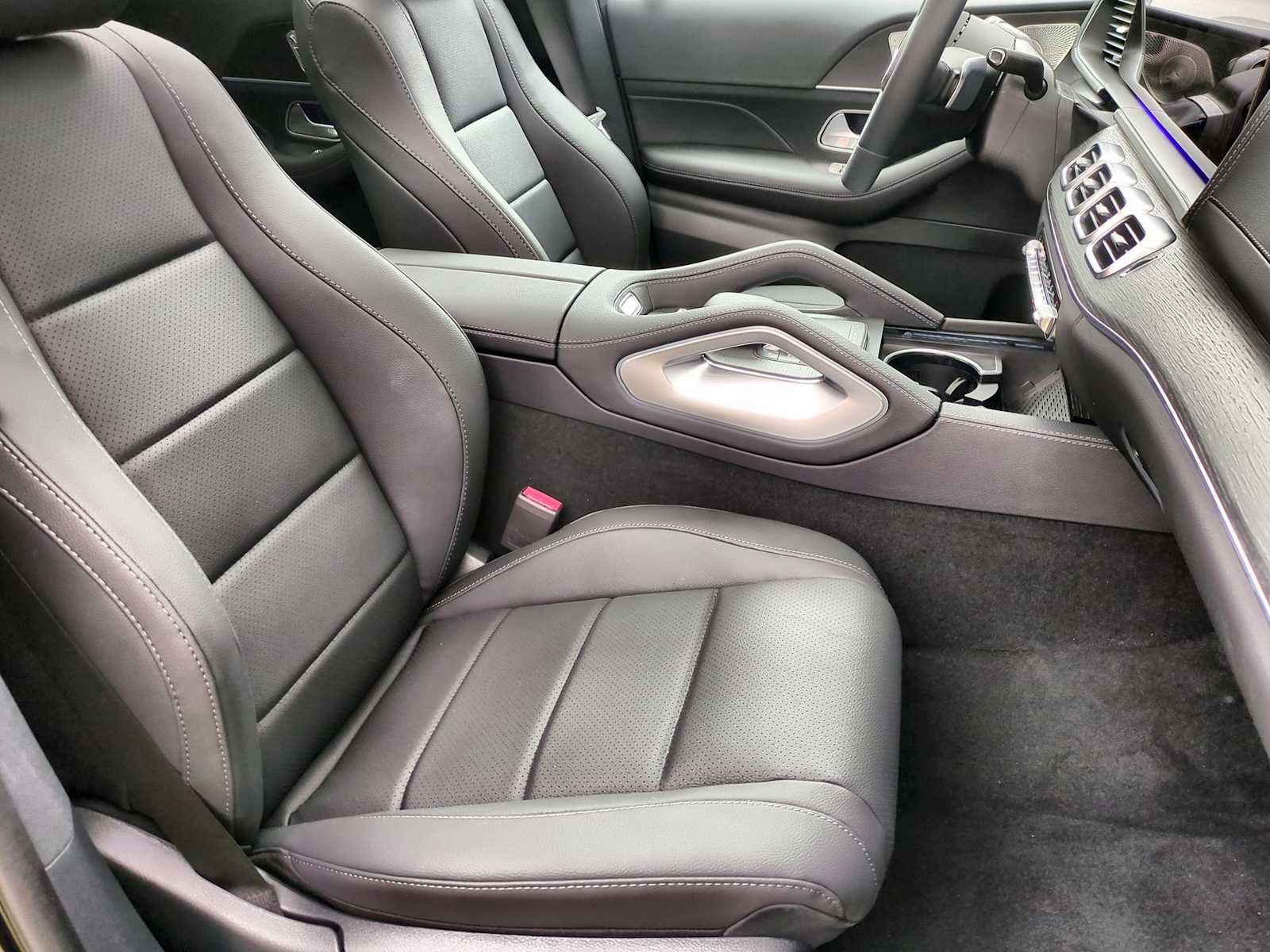 New 2025 Mercedes-Benz GLS 450 4MATIC image 24