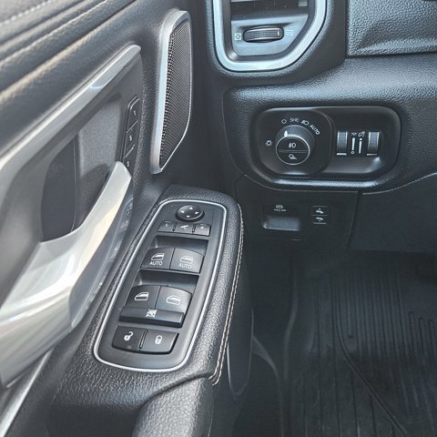 Used 2020 RAM 1500 Laramie image 24