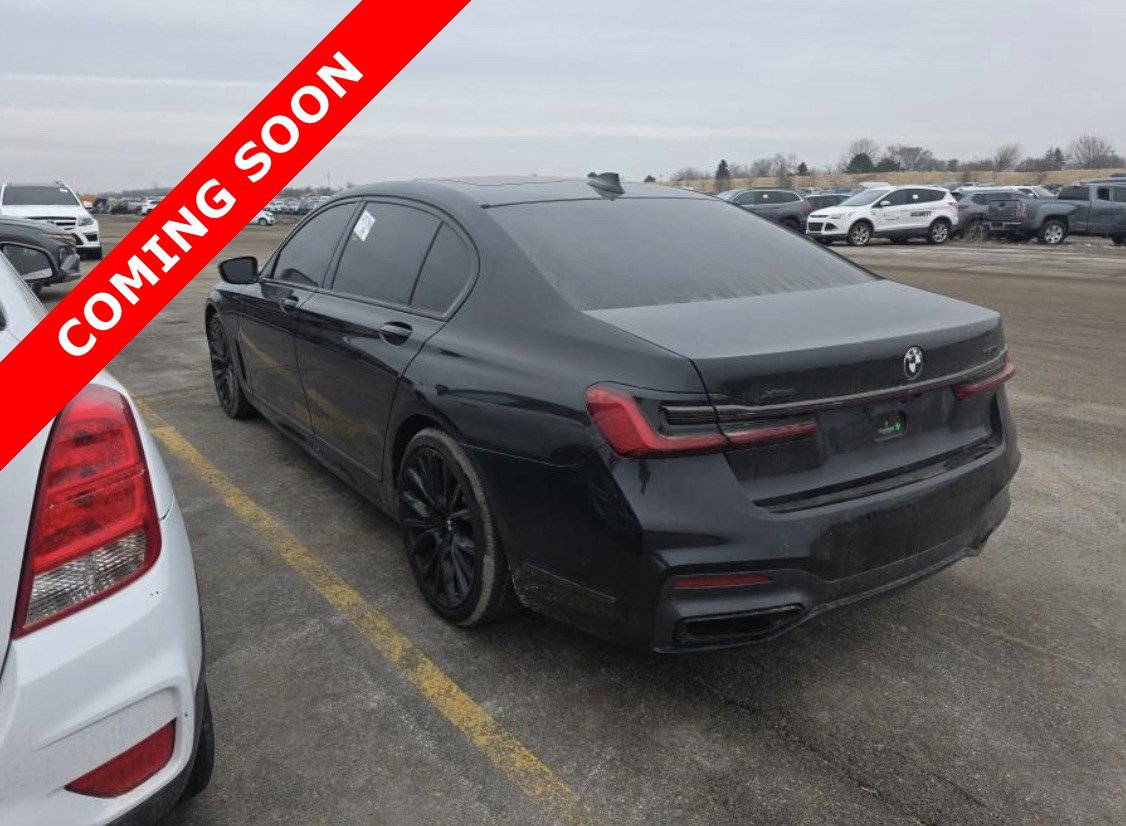 Used 2021 BMW 750i xDrive w/ M Sport Package image 4
