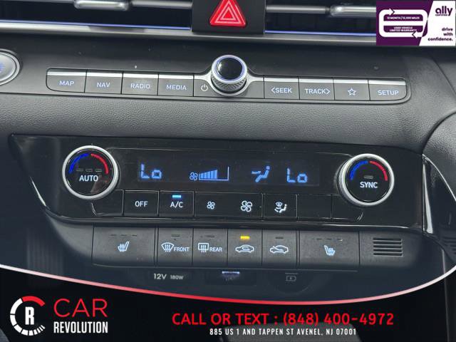 Used 2024 Hyundai Elantra Limited FWD image 33