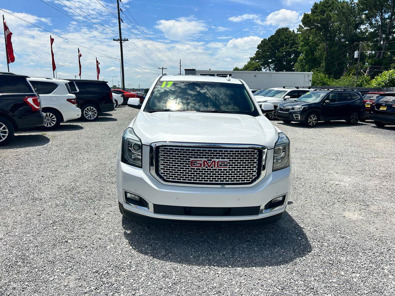 Used 2017 GMC Yukon Denali w/ Open Road Package RWD image 16