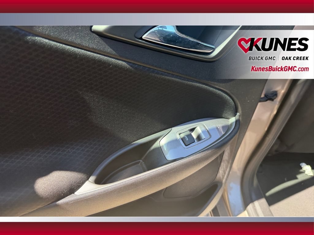 Used 2024 Chevrolet Malibu LT FWD image 33
