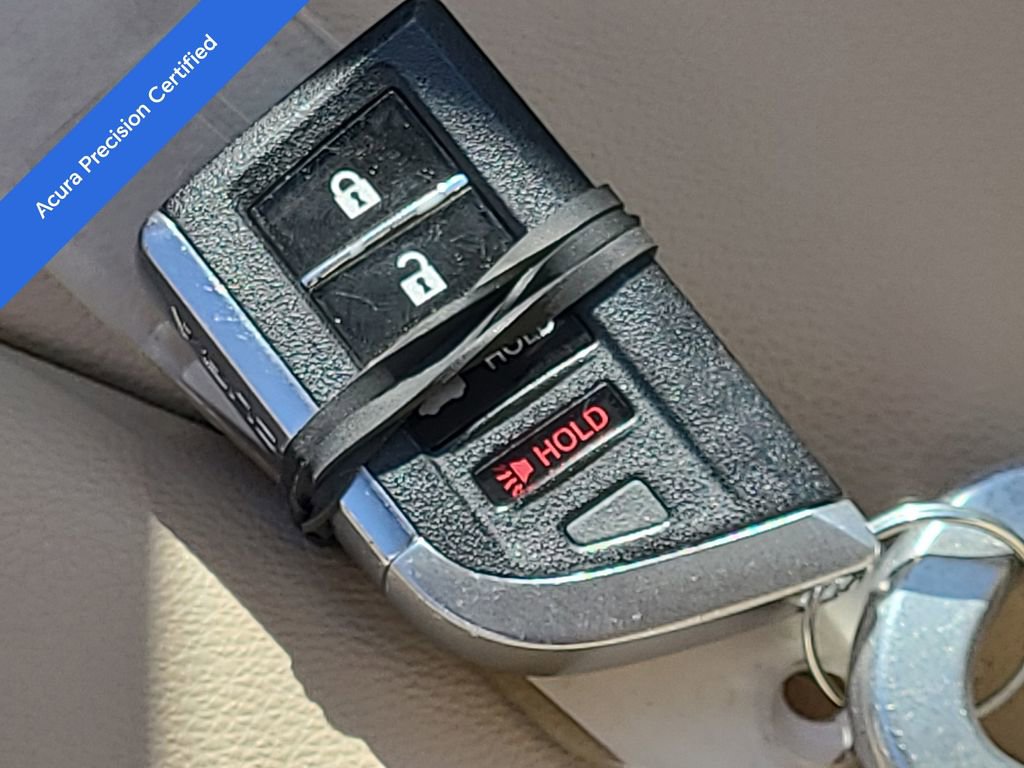 Used 2023 Acura MDX FWD image 30