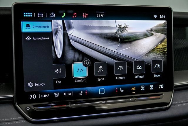 New 2026 Volkswagen Tiguan SE AWD/4WD image 12