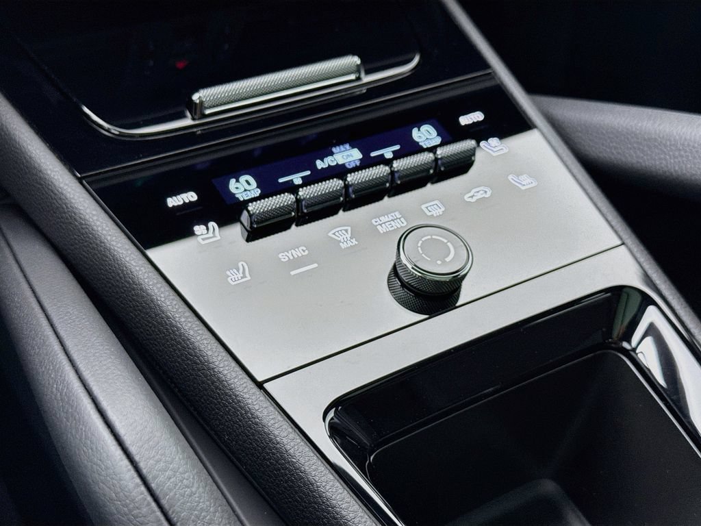 New 2026 Porsche Cayenne AWD/4WD image 22