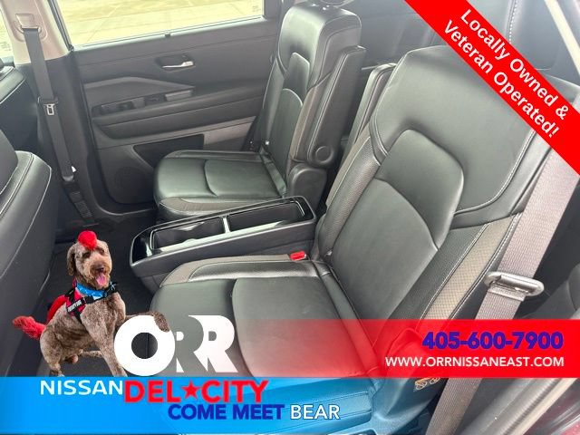 Used 2024 Nissan Pathfinder SL w/ SL Premium Package AWD/4WD image 11