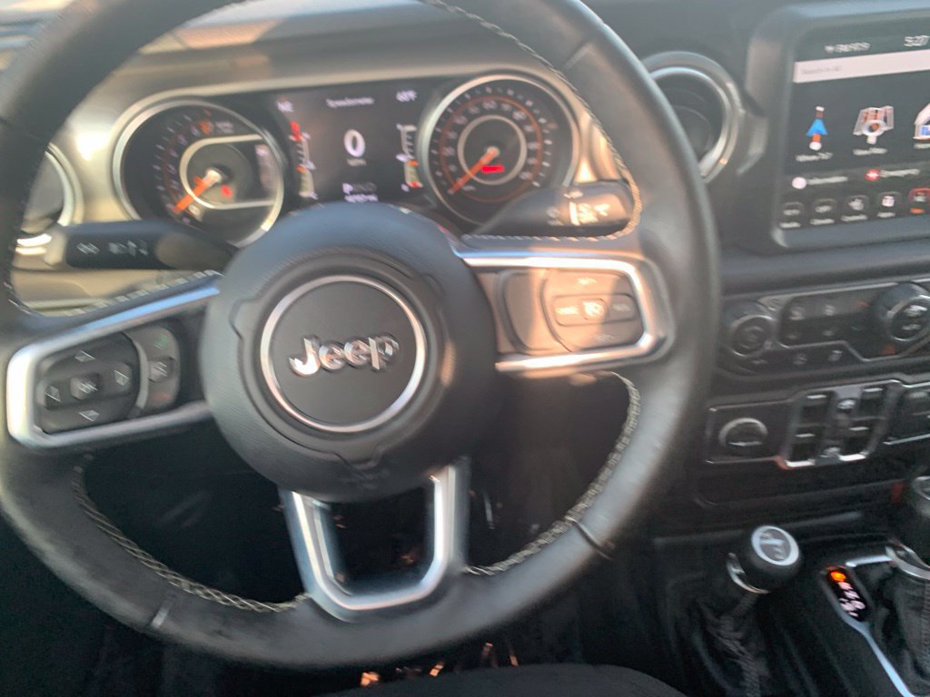 Used 2020 Jeep Gladiator Overland AWD/4WD image 10