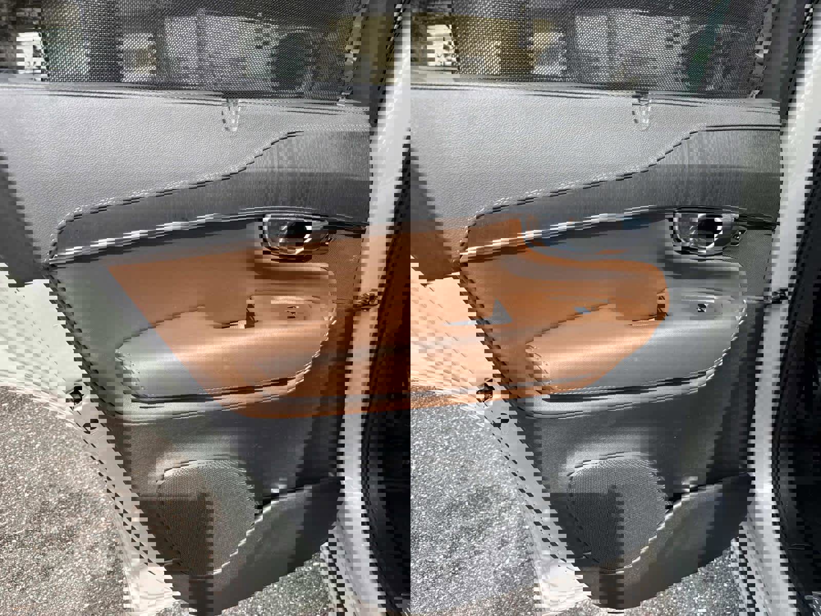 Used 2022 Volvo XC90 T6 Inscription w/ Lounge Package image 12