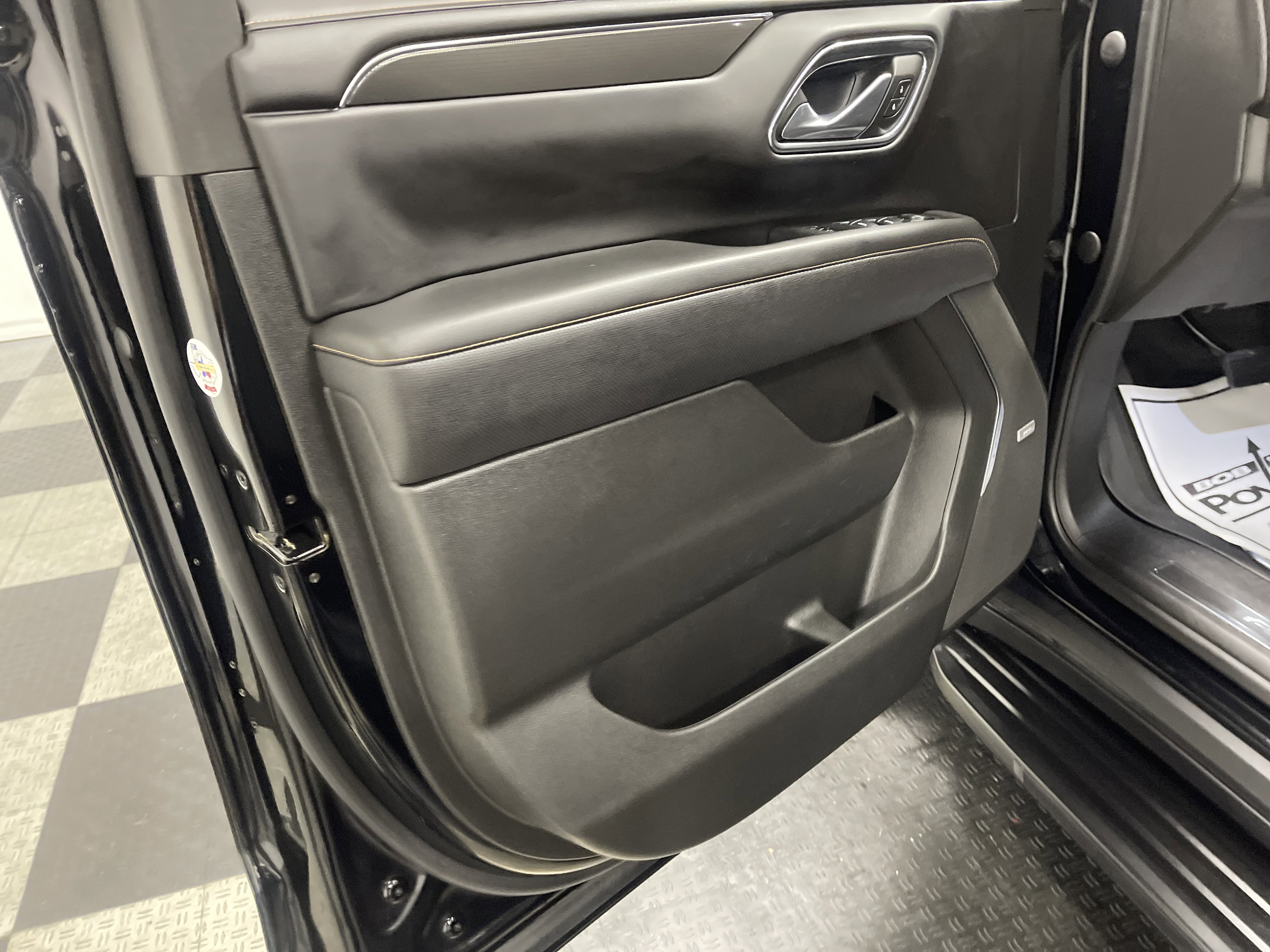 Used 2023 GMC Yukon XL AT4 w/ LPO, Floor Liner Package image 10