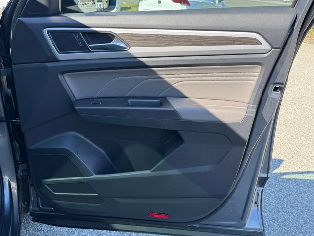 Used 2023 Volkswagen Atlas SE w/ Panoramic Sunroof Package image 31