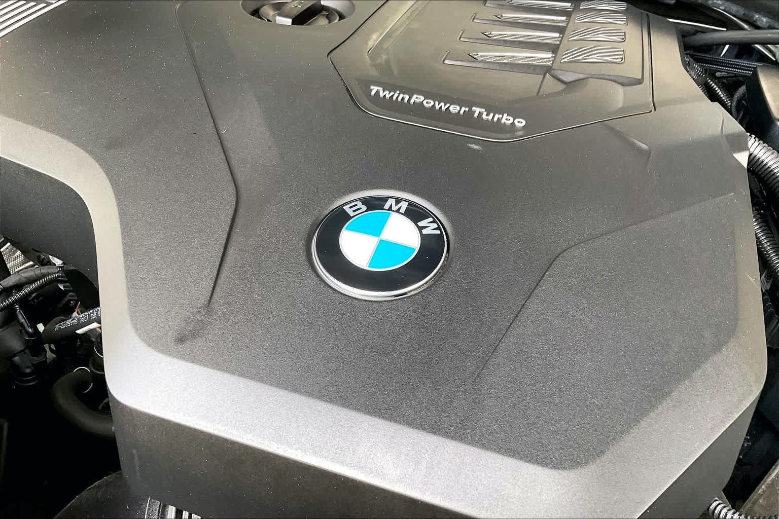 Used 2019 BMW 330i xDrive Sedan w/ Driving Assistance Package AWD/4WD image 34
