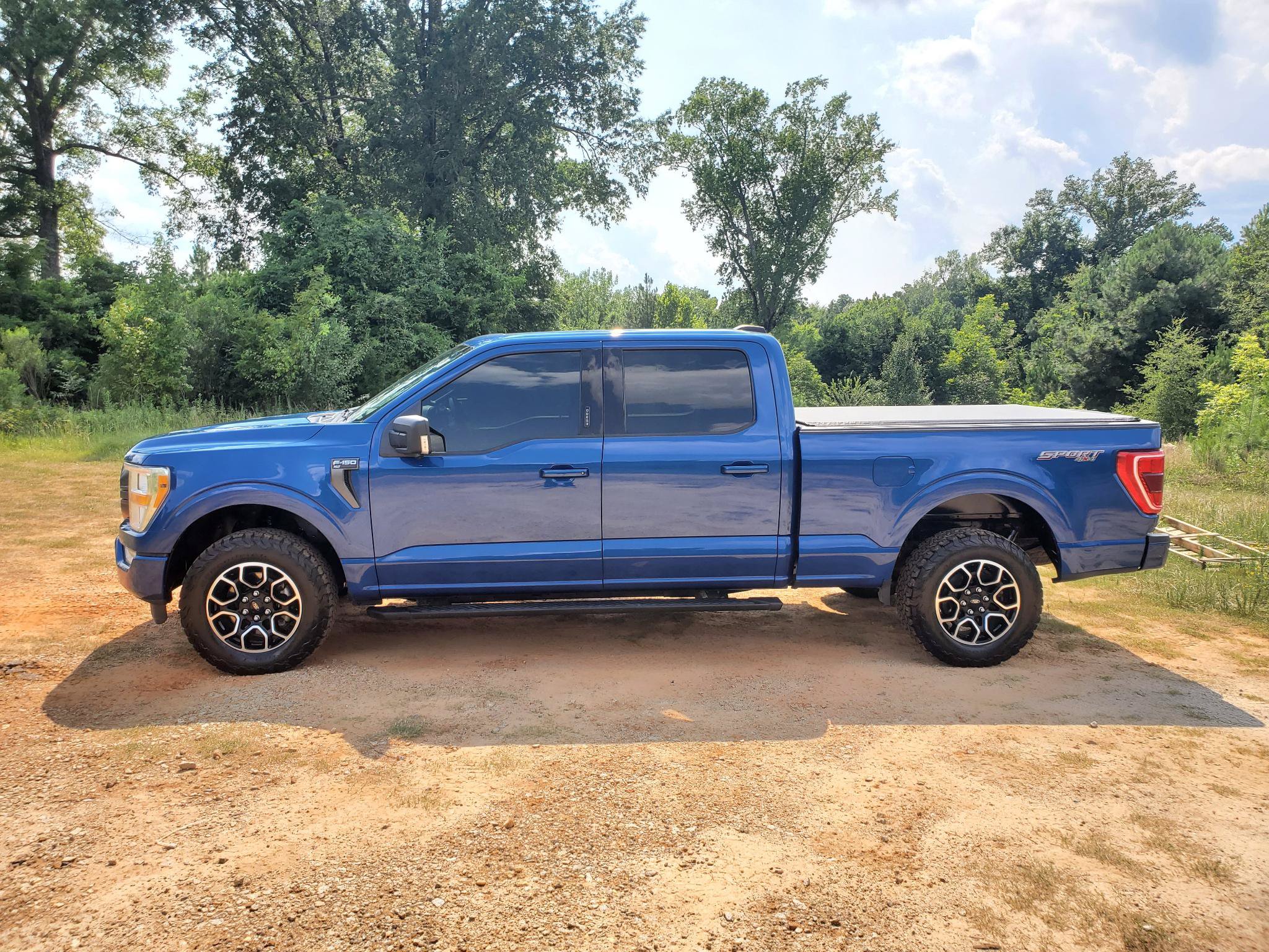 Used 2022 Ford F150 XLT w/ Equipment Group 301A Mid AWD/4WD image 4