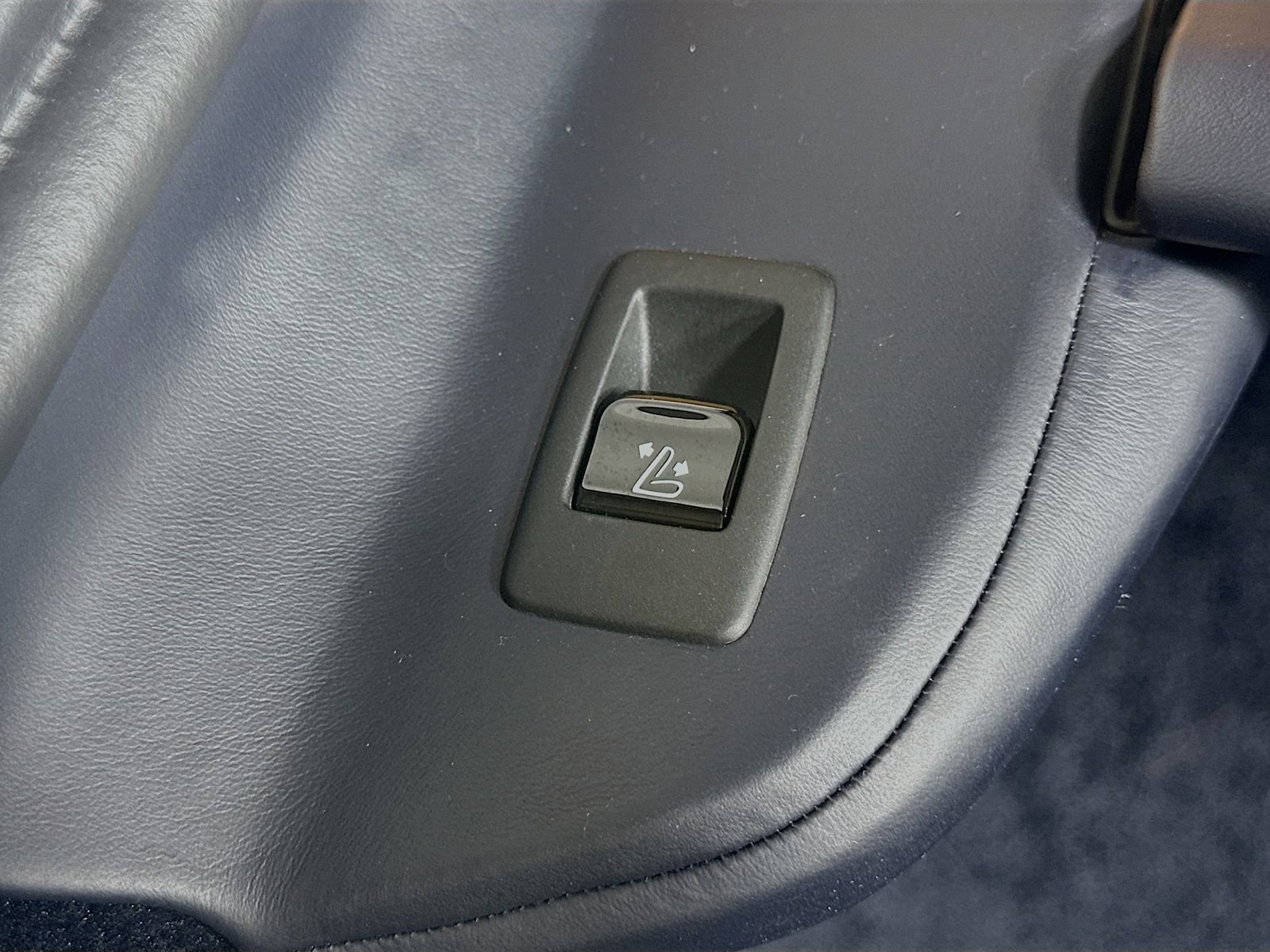 Used 2019 Rolls-Royce Cullinan AWD/4WD image 66