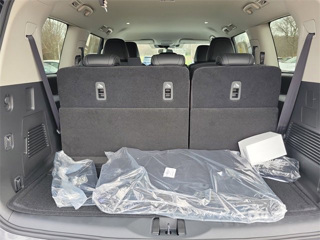 New 2025 Nissan Armada SV image 27