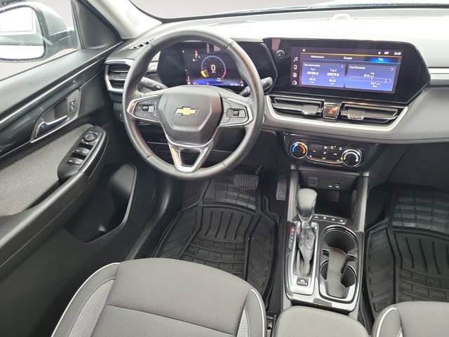 Used 2024 Chevrolet TrailBlazer LT w/ LT Cold Weather Package image 12